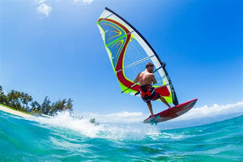 Windsurfing .